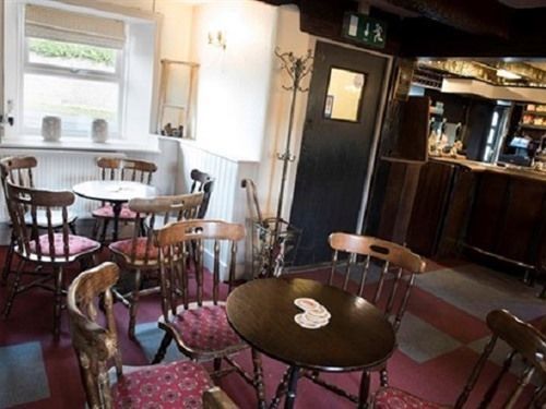 The Red Lion Inn Holmfirth Buitenkant foto